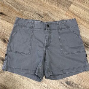 Magellan Outdoors Women's Gray Shorts